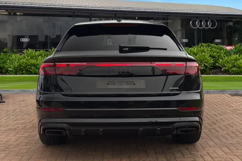 Audi Q8 3.0 TDI V6 50 Black Edition Tiptronic quattro Euro 6 (s/s) 5dr Thumbnail #5