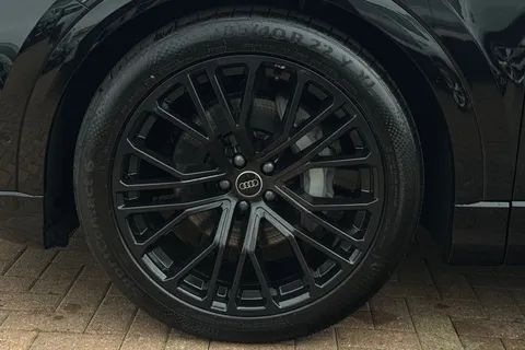 Audi Q8 3.0 TDI V6 50 Black Edition Tiptronic quattro Euro 6 (s/s) 5dr Thumbnail #12
