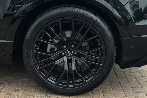 Audi Q8 3.0 TDI V6 50 Black Edition Tiptronic quattro Euro 6 (s/s) 5dr Thumbnail #13
