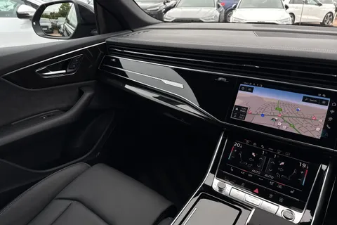 Audi Q8 3.0 TDI V6 50 Black Edition Tiptronic quattro Euro 6 (s/s) 5dr Thumbnail #20