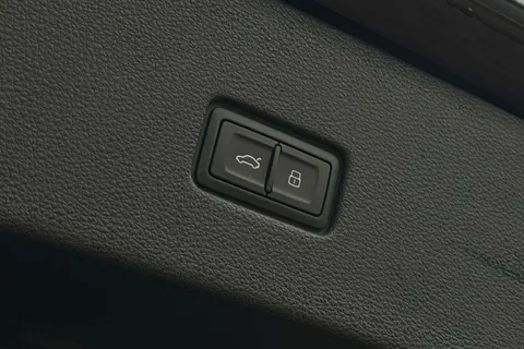 Audi Q8 3.0 TDI V6 50 Black Edition Tiptronic quattro Euro 6 (s/s) 5dr Thumbnail #27