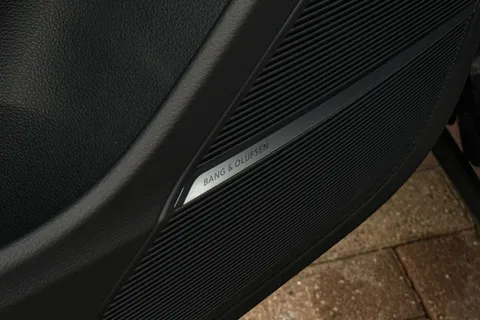 Audi Q8 3.0 TDI V6 50 Black Edition Tiptronic quattro Euro 6 (s/s) 5dr Thumbnail #35