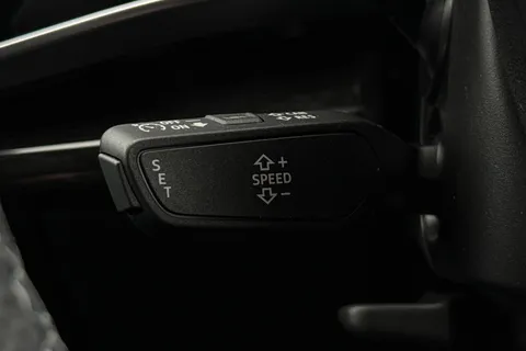 Audi Q8 3.0 TDI V6 50 Black Edition Tiptronic quattro Euro 6 (s/s) 5dr Thumbnail #40