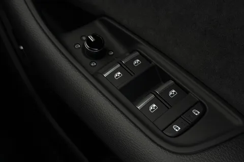 Audi Q8 3.0 TDI V6 50 Black Edition Tiptronic quattro Euro 6 (s/s) 5dr Thumbnail #41