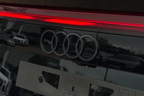 Audi Q8 3.0 TDI V6 50 Black Edition Tiptronic quattro Euro 6 (s/s) 5dr Thumbnail #47