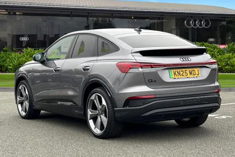 KN25MDJ Audi Q4 e-tron Q4 Sportback Black Edition 45 e-tron  210,00 kW Thumbnail #3