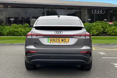 KN25MDJ Audi Q4 e-tron Q4 Sportback Black Edition 45 e-tron  210,00 kW Thumbnail #5