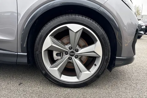 KN25MDJ Audi Q4 e-tron Q4 Sportback Black Edition 45 e-tron  210,00 kW Thumbnail #11