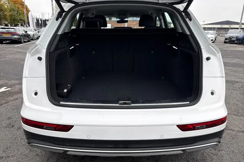 NJ72KBN Audi Q5 Sport 45 TFSI quattro 265 PS S tronic Thumbnail #8