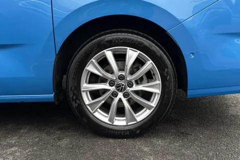 11 of 64 for VOLKSWAGEN CALIFORNIA 2.0 TSI Ocean 5dr DSG