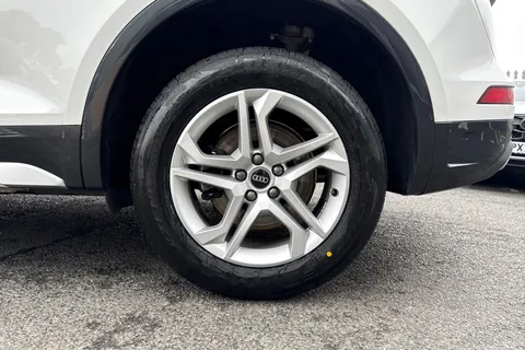 NJ72KBN Audi Q5 Sport 45 TFSI quattro 265 PS S tronic Thumbnail #12