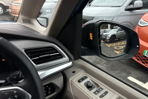 21 of 64 for VOLKSWAGEN CALIFORNIA 2.0 TSI Ocean 5dr DSG