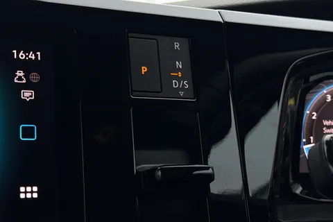 23 of 64 for VOLKSWAGEN CALIFORNIA 2.0 TSI Ocean 5dr DSG