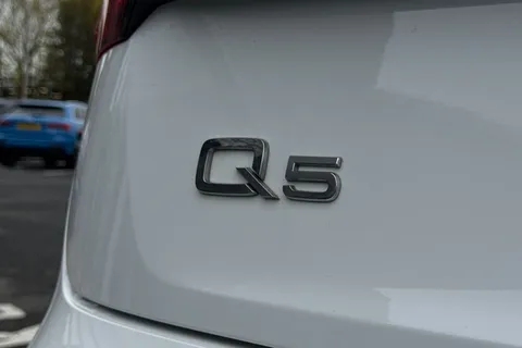 NJ72KBN Audi Q5 Sport 45 TFSI quattro 265 PS S tronic Thumbnail #33