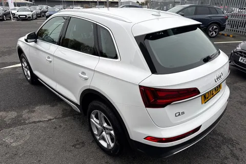 NJ72KBN Audi Q5 Sport 45 TFSI quattro 265 PS S tronic Thumbnail #38