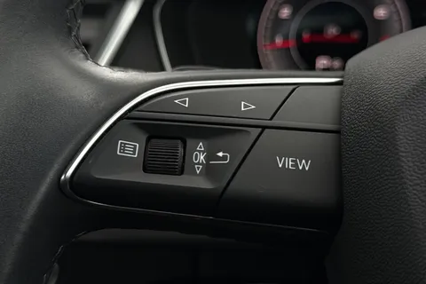 NJ72KBN Audi Q5 Sport 45 TFSI quattro 265 PS S tronic Thumbnail #41