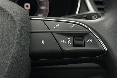 NJ72KBN Audi Q5 Sport 45 TFSI quattro 265 PS S tronic Thumbnail #42