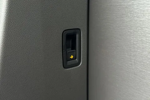 45 of 64 for VOLKSWAGEN CALIFORNIA 2.0 TSI Ocean 5dr DSG