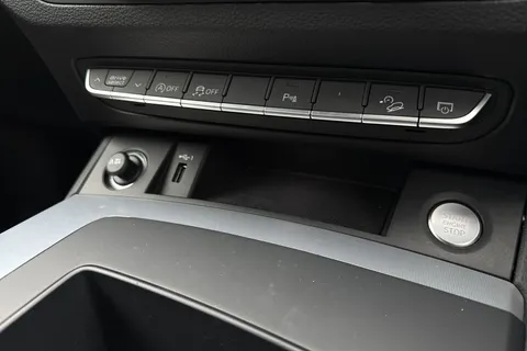 NJ72KBN Audi Q5 Sport 45 TFSI quattro 265 PS S tronic Thumbnail #58