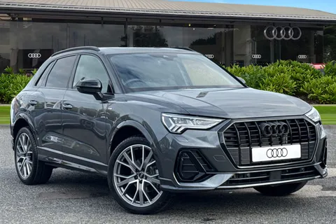 Audi Q3 1.5 TFSI CoD 35 Black Edition S Tronic Euro 6 (s/s) 5dr Thumbnail #2