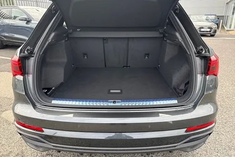  Audi Q3 1.5 TFSI CoD 35 Black Edition S Tronic Euro 6 (s/s) 5dr Thumbnail #7