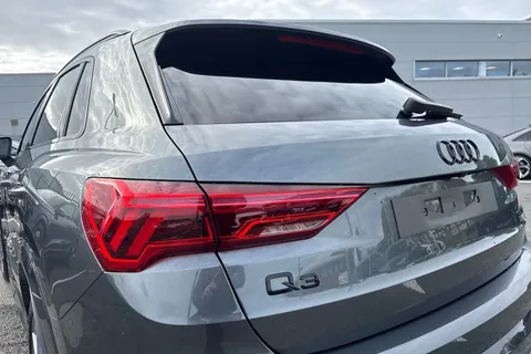  Audi Q3 1.5 TFSI CoD 35 Black Edition S Tronic Euro 6 (s/s) 5dr Thumbnail #8