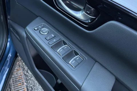 Honda CR-V 2.0 h i-MMD Advance SUV 5dr Petrol Hybrid eCVT 4WD Euro 6 (s/s) (184 ps) Thumbnail #20