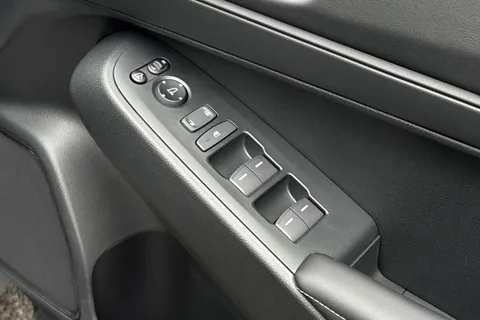 19 of 55 for Honda HR-V 1.5 h i-MMD e:HEV Advance CVT Euro 6 (s/s) 5dr