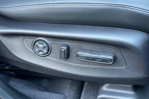 Honda CR-V 2.0 h i-MMD Advance SUV 5dr Petrol Hybrid eCVT 4WD Euro 6 (s/s) (184 ps) Thumbnail #27