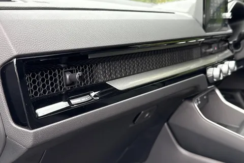 Honda CR-V 2.0 17.7kWh Advance Tech eCVT Euro 6 (s/s) 5dr Thumbnail #37