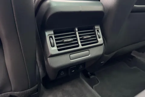  Land Rover Range Rover Evoque 2.0 D200 MHEV Edition Auto 4WD Euro 6 (s/s) 5dr Thumbnail #37