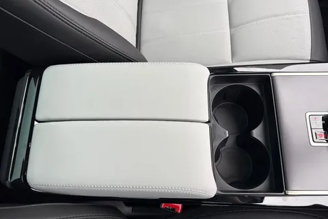  Land Rover Range Rover Evoque 2.0 D200 MHEV Edition Auto 4WD Euro 6 (s/s) 5dr Thumbnail #44