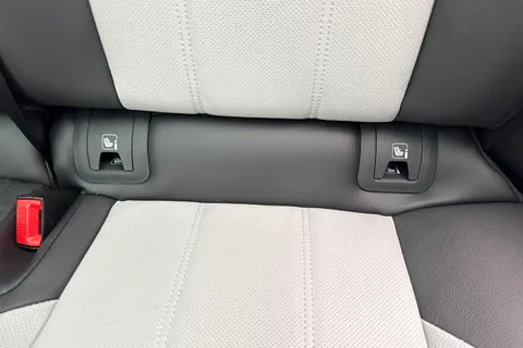  Land Rover Range Rover Evoque 2.0 D200 MHEV Edition Auto 4WD Euro 6 (s/s) 5dr Thumbnail #36