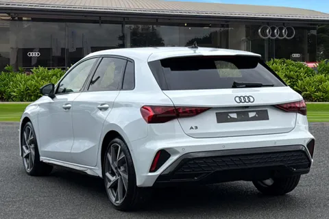  Audi A3 2.0 TDI Black Edition Sportback 5dr Diesel S Tronic Euro 6 (s/s) (150 ps) Thumbnail #3