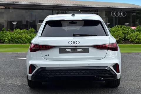  Audi A3 2.0 TDI Black Edition Sportback 5dr Diesel S Tronic Euro 6 (s/s) (150 ps) Thumbnail #5