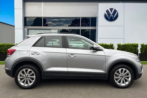 DC23XWW Volkswagen T-Roc 1.0 TSI 2024MY Life | App Connect | ACC Thumbnail #4