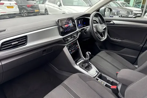 DC23XWW Volkswagen T-Roc 1.0 TSI 2024MY Life | App Connect | ACC Thumbnail #16