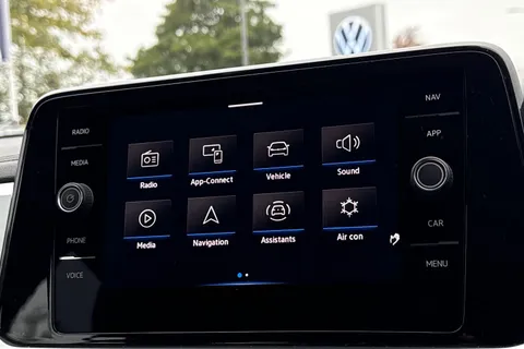 DC23XWW Volkswagen T-Roc 1.0 TSI 2024MY Life | App Connect | ACC Thumbnail #18