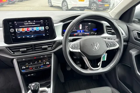 DC23XWW Volkswagen T-Roc 1.0 TSI 2024MY Life | App Connect | ACC Thumbnail #19