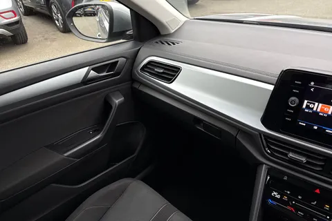 DC23XWW Volkswagen T-Roc 1.0 TSI 2024MY Life | App Connect | ACC Thumbnail #21