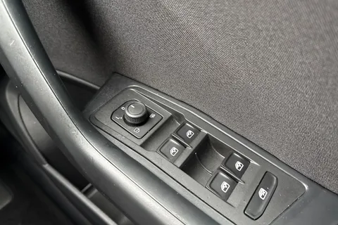 DC23XWW Volkswagen T-Roc 1.0 TSI 2024MY Life | App Connect | ACC Thumbnail #26