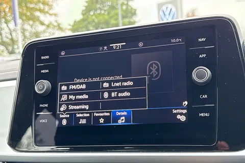 DC23XWW Volkswagen T-Roc 1.0 TSI 2024MY Life | App Connect | ACC Thumbnail #29