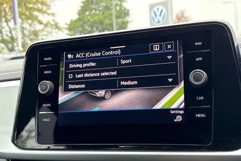 DC23XWW Volkswagen T-Roc 1.0 TSI 2024MY Life | App Connect | ACC Thumbnail #31