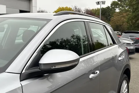 DC23XWW Volkswagen T-Roc 1.0 TSI 2024MY Life | App Connect | ACC Thumbnail #38