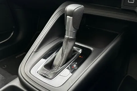 KE73RNV Honda HR-V 1.5 eHEV Elegance 5dr CVT Thumbnail #23