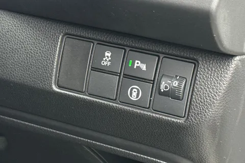 KE73RNV Honda HR-V 1.5 eHEV Elegance 5dr CVT Thumbnail #31