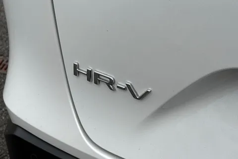KE73RNV Honda HR-V 1.5 eHEV Elegance 5dr CVT Thumbnail #32