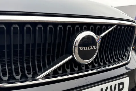 CV72KVP Volvo Xc40 2.0 B3 MHEV Core DCT Auto Euro 6 (s/s) 5dr Thumbnail #27