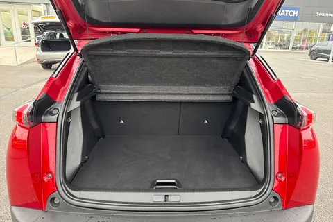 KV71AXX PEUGEOT e-2008 50kWh GT Auto 5dr Thumbnail #7