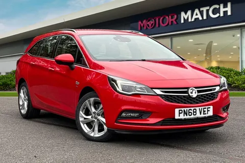 PN68VEF Vauxhall Astra 1.6 CDTi BlueInjection SRi Sports Tourer Euro 6 (s/s) 5dr Thumbnail #2